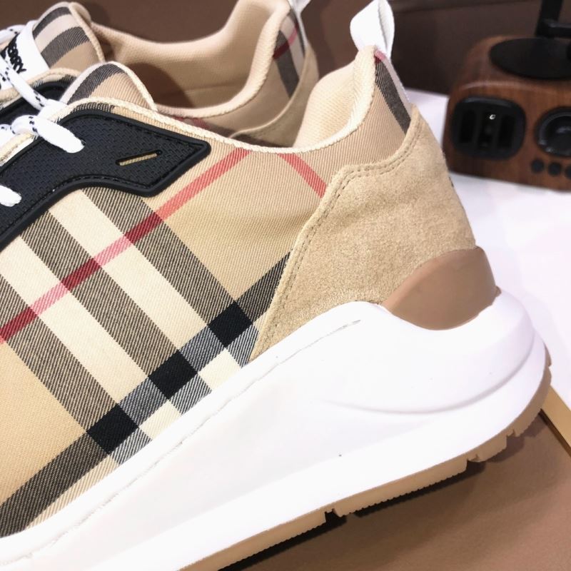 Burberry Low Shoes